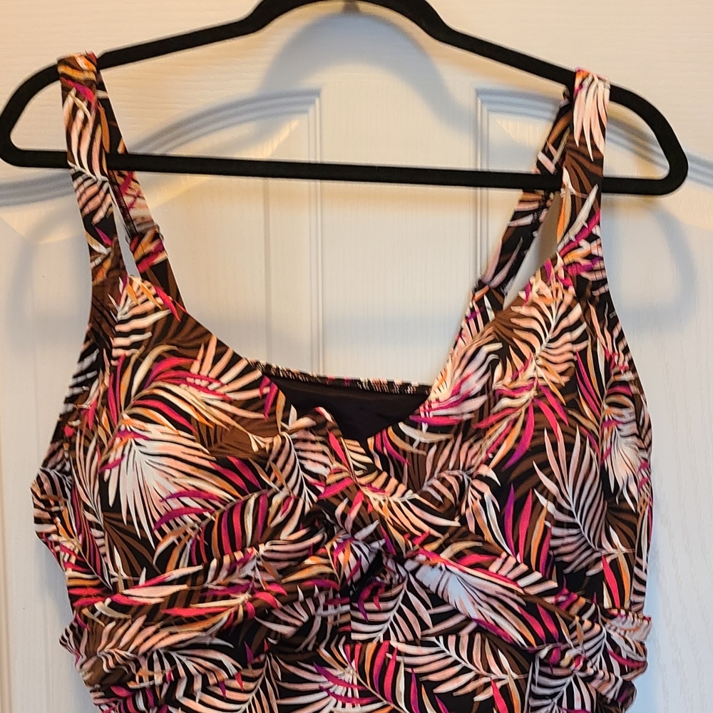 Lands End Tankini Top, NWT, Size 24